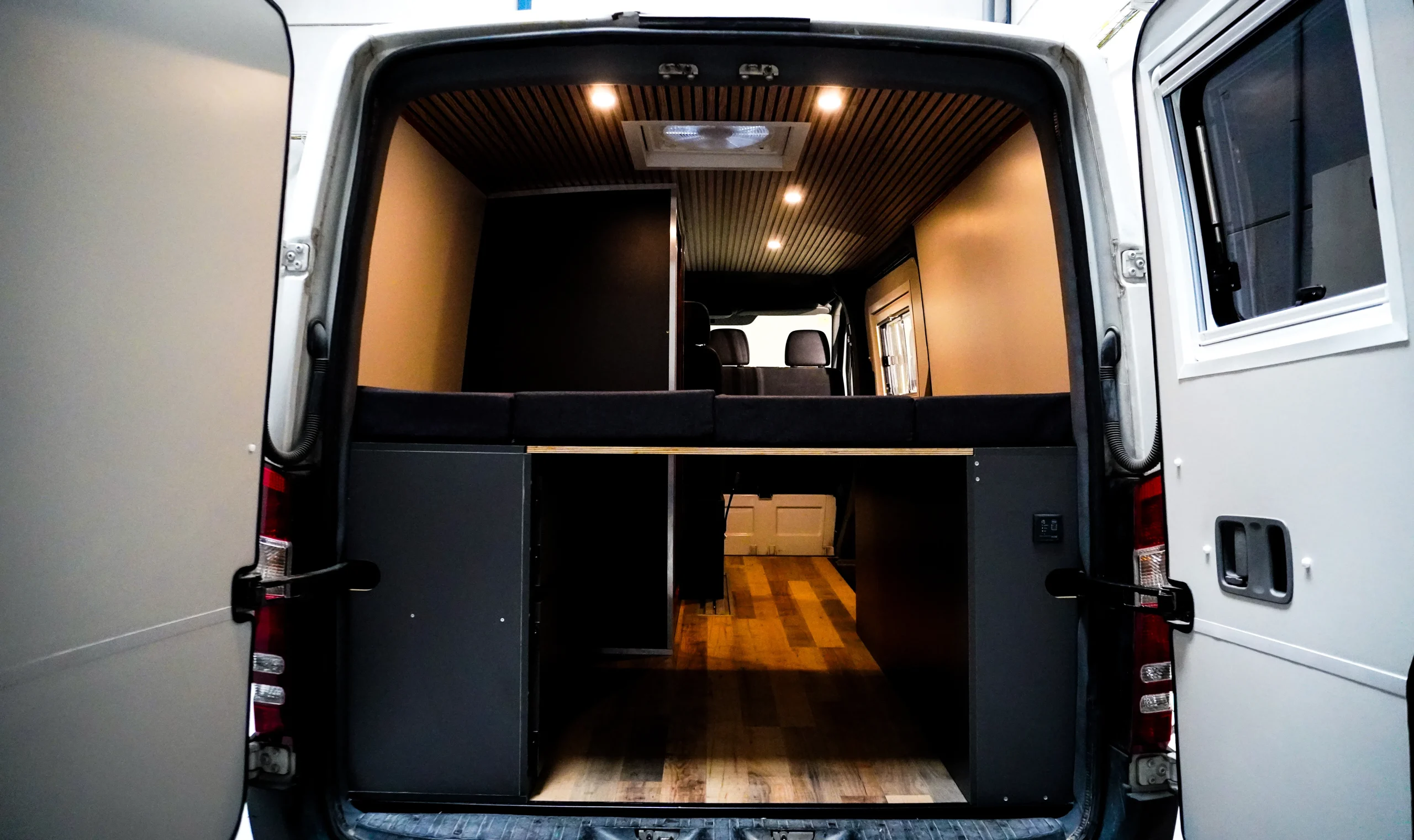 mercedes_sprinter_camper005