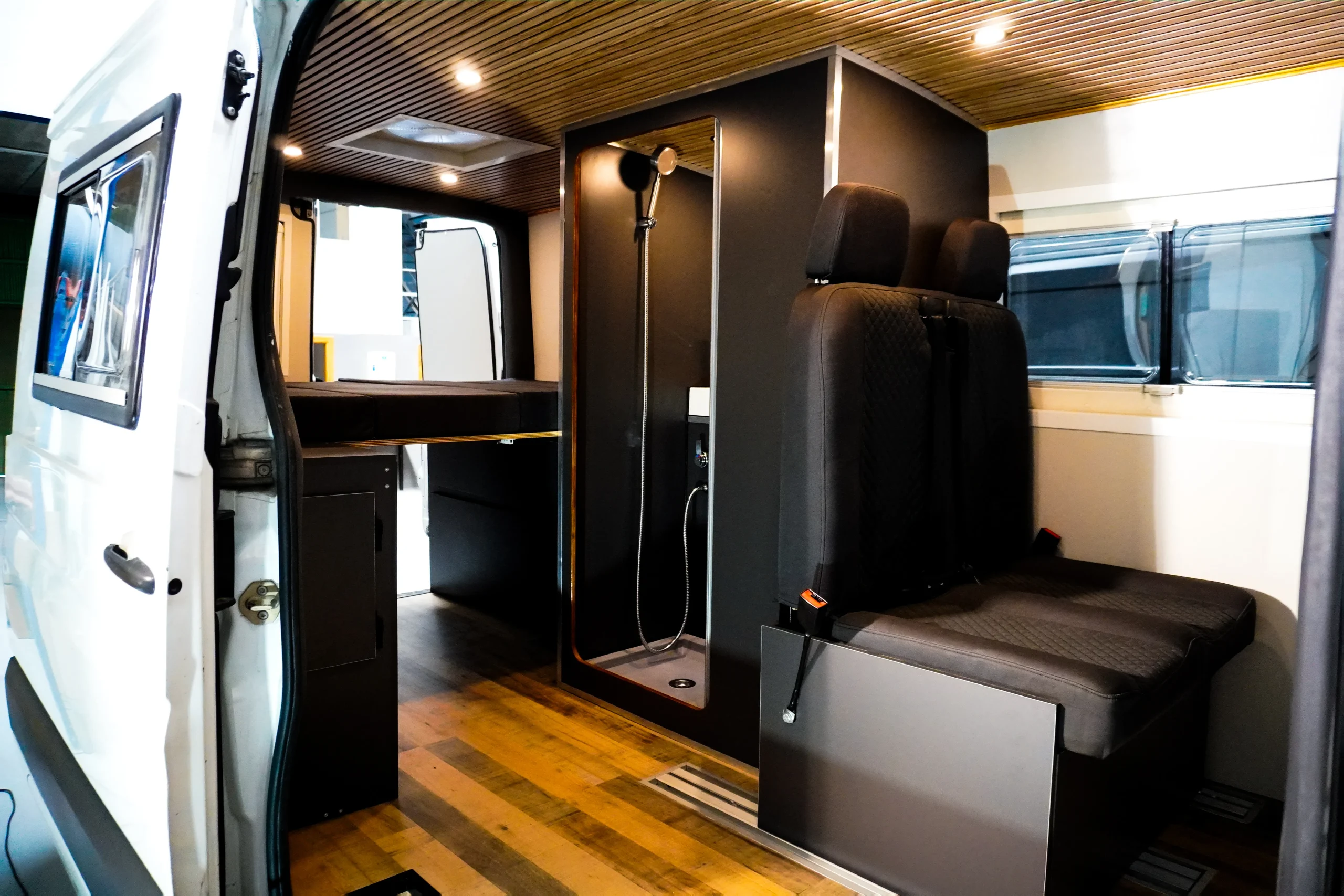 mercedes_sprinter_camper006